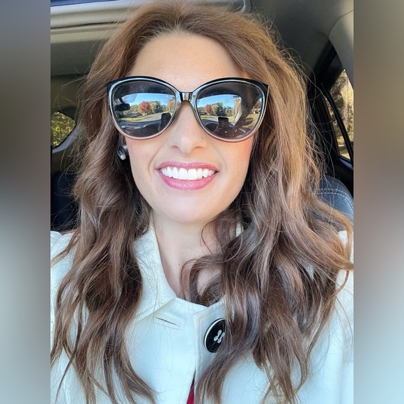 Meet your Posher, Jordan!! Who loves shopping and finding great deals! - Picture 6 of 7